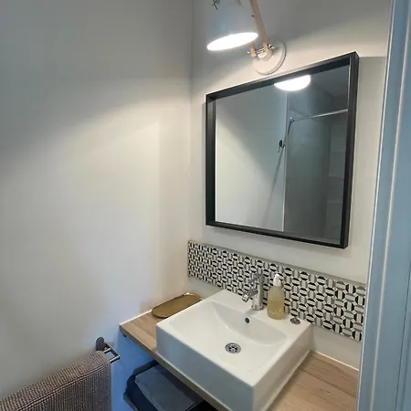 La De Laura 3* Castelnau-le-Lez